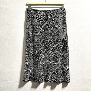 Vintage flowy black and white midi skirt size 11